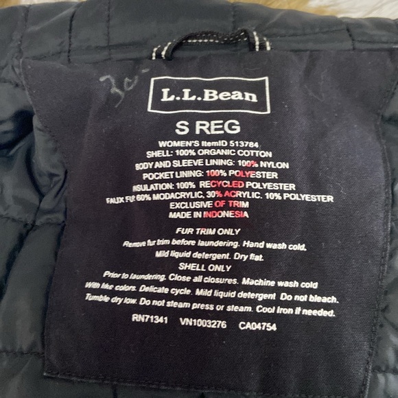 L.L.Bean Black Hooded East End Parka Size S Reg - Picture 8 of 8